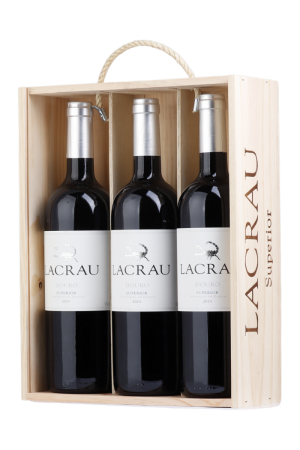 Conjunto Lacrau Superior Branco 2023 (Cx. Madeira 3)